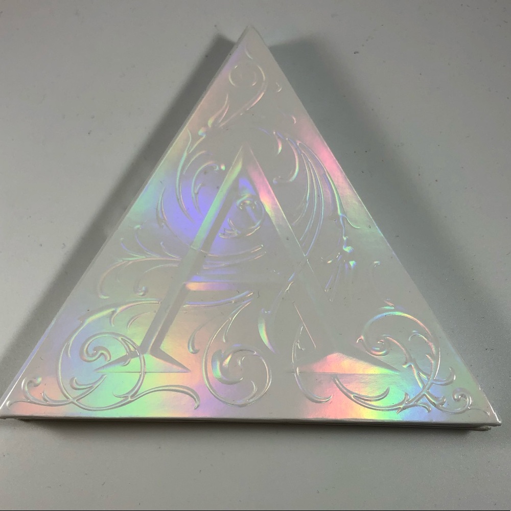 Kat von D Alchemist Holographic Palette